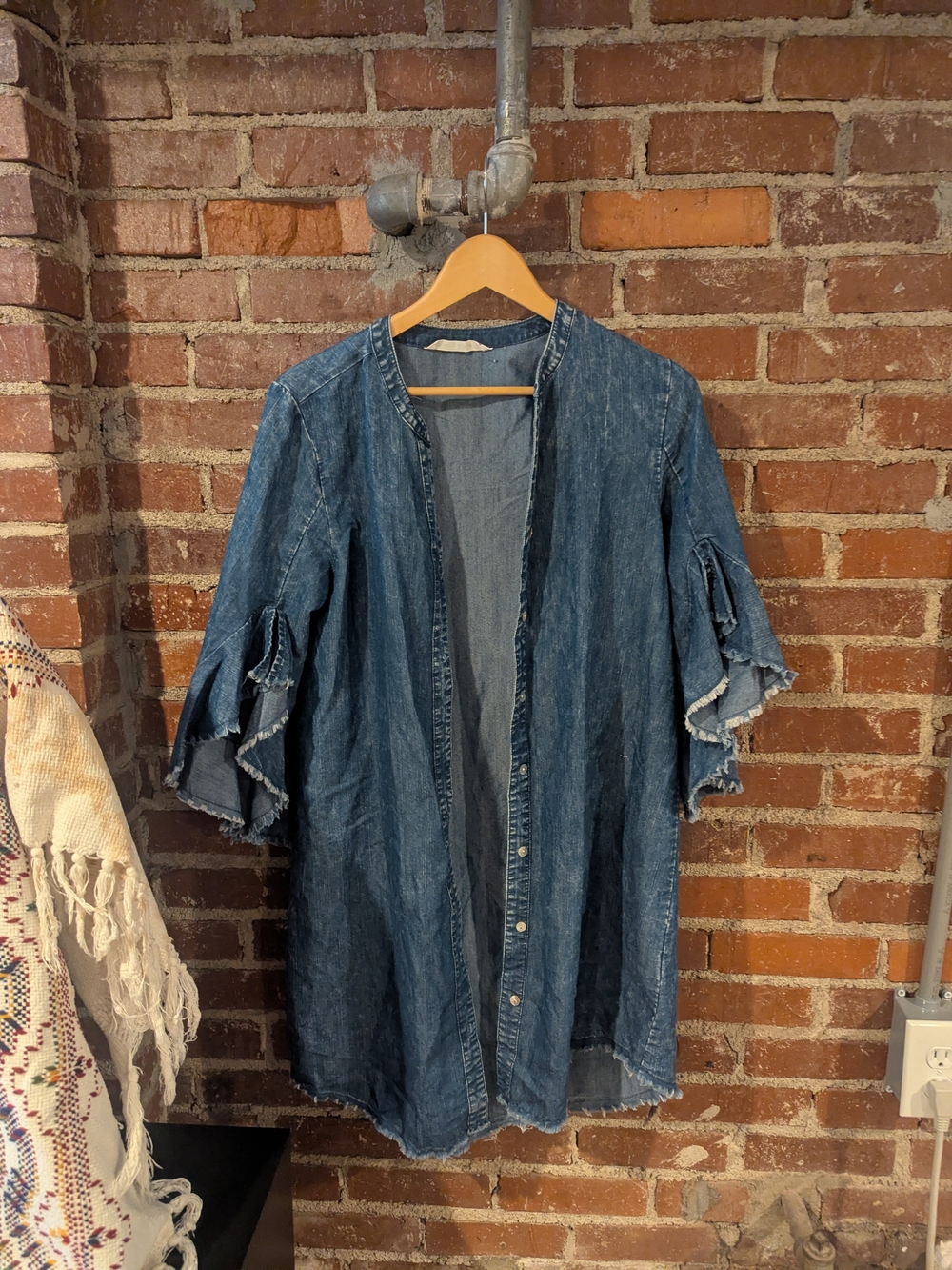 Ruffled Short-Sleeve Open Denim Jacket - Blue